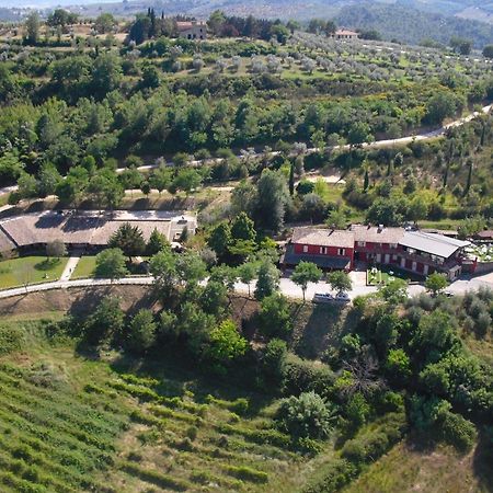 מלון בוואניה Il Poggio Dei Pettirossi מראה חיצוני תמונה